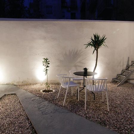 Patio Apartment Near Metro & Acropolis Athens Ngoại thất bức ảnh