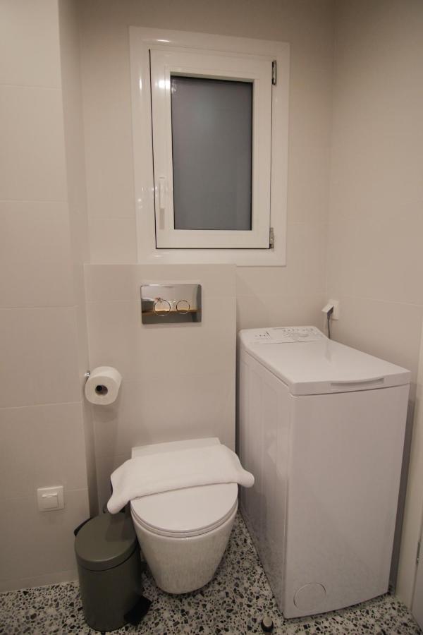 Patio Apartment Near Metro & Acropolis Athens Ngoại thất bức ảnh