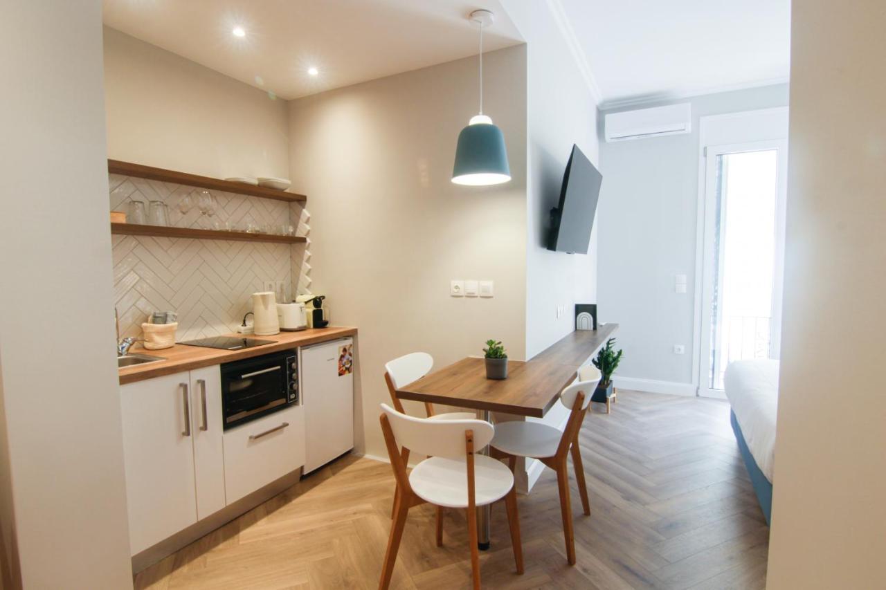 Patio Apartment Near Metro & Acropolis Athens Ngoại thất bức ảnh