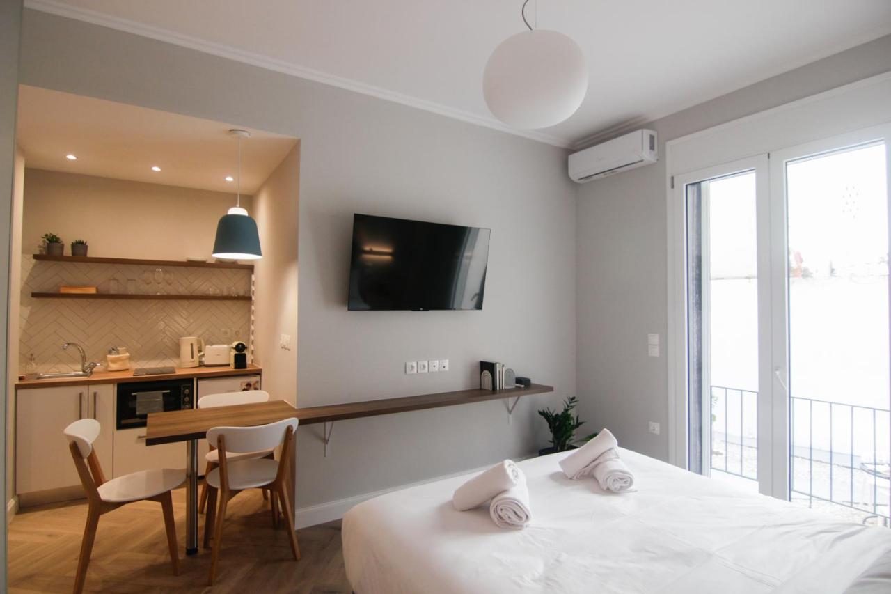 Patio Apartment Near Metro & Acropolis Athens Ngoại thất bức ảnh